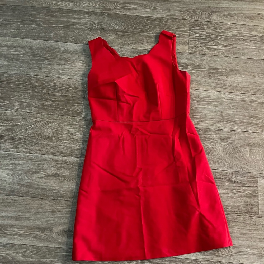 red knee length dress